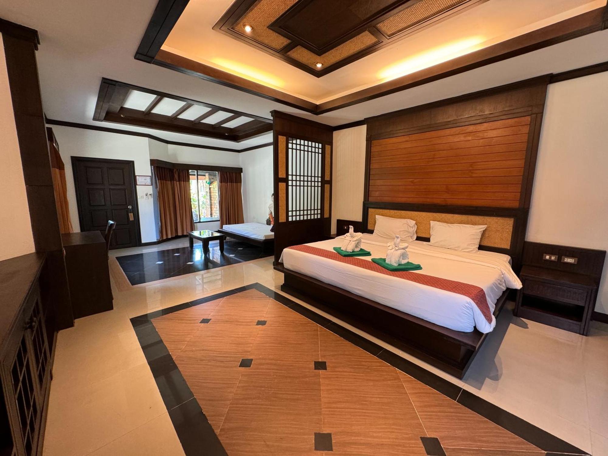 Beach Bungalow At Lanta Resort Ko Lanta Kültér fotó