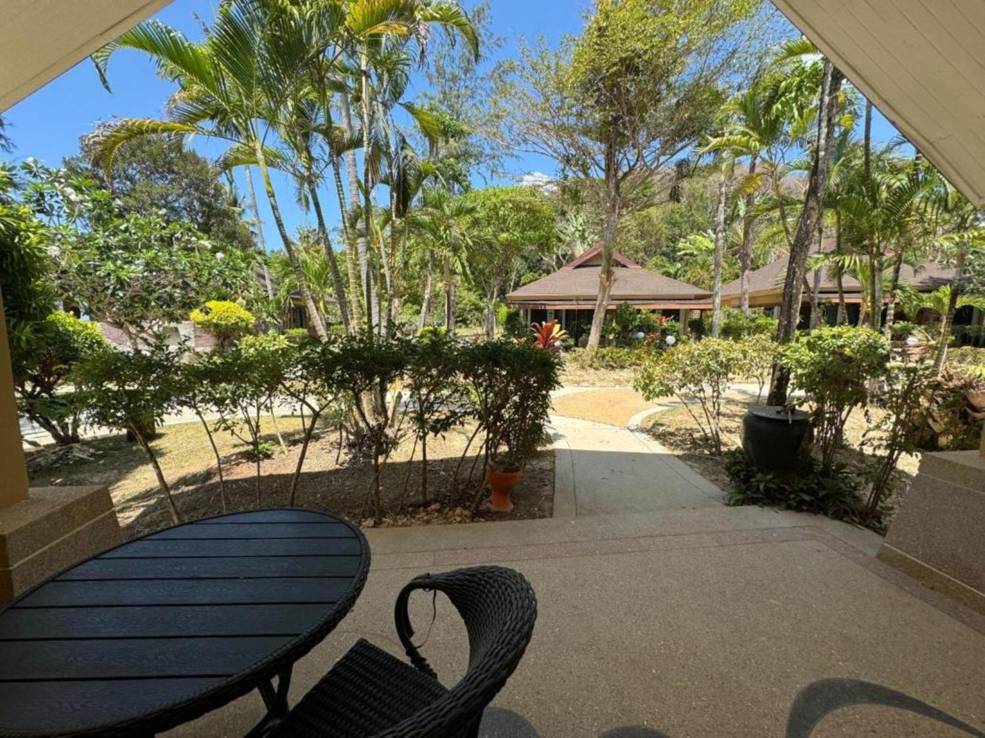 Beach Bungalow At Lanta Resort Ko Lanta Kültér fotó