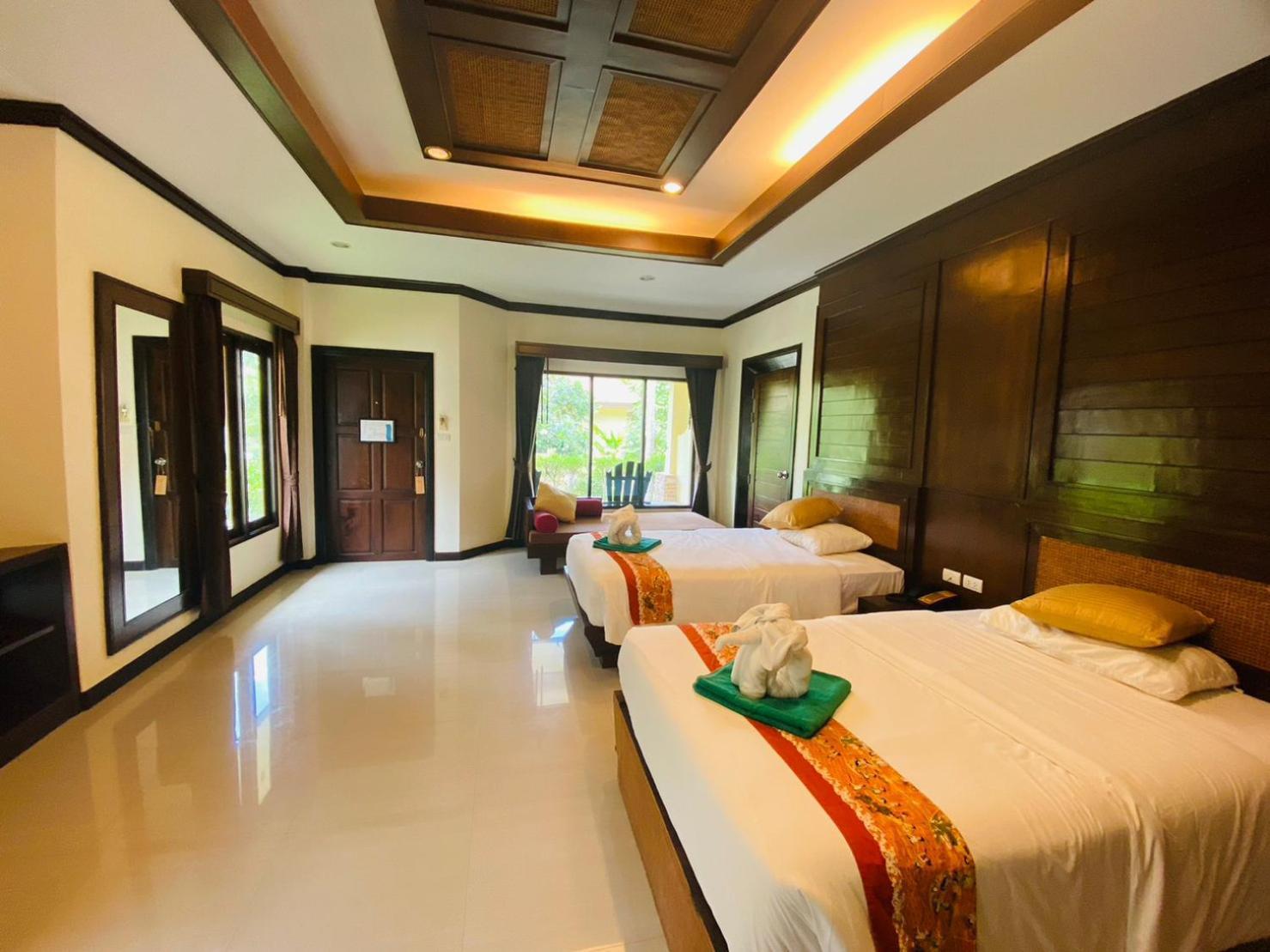 Beach Bungalow At Lanta Resort Ko Lanta Kültér fotó