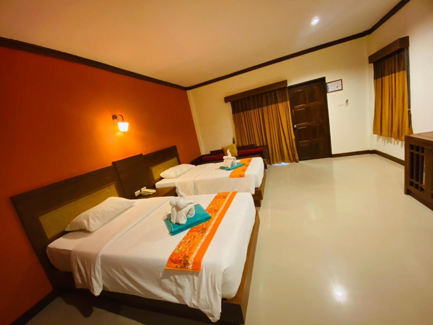 Beach Bungalow At Lanta Resort Ko Lanta Kültér fotó